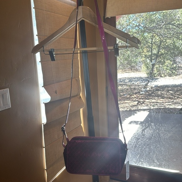 NWT Charming Charlie Dark Pink Quilted Velvet Crossbody Purse - Picture 2 of 8